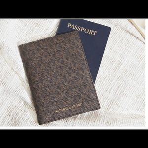 Micheal kors passport wallet fab fit fun